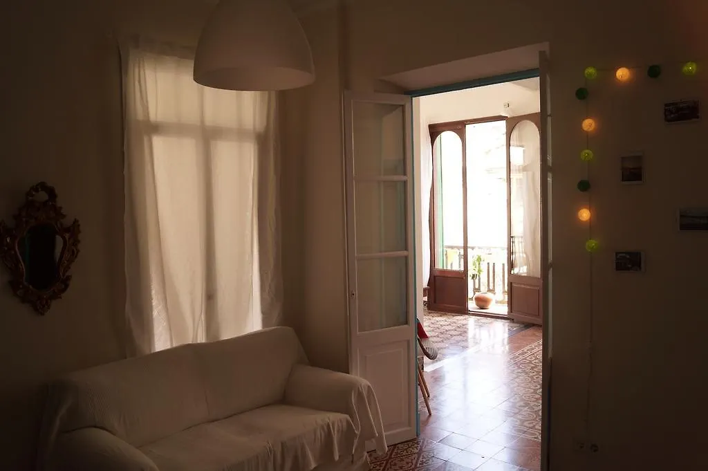 Hostel Pura Vida - Albergue Juvenil Palma de Mallorca 0*,